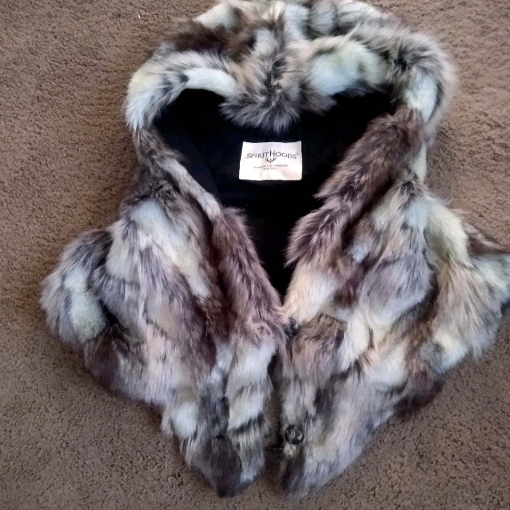 Spirithoods Silver Rabbit Shawl